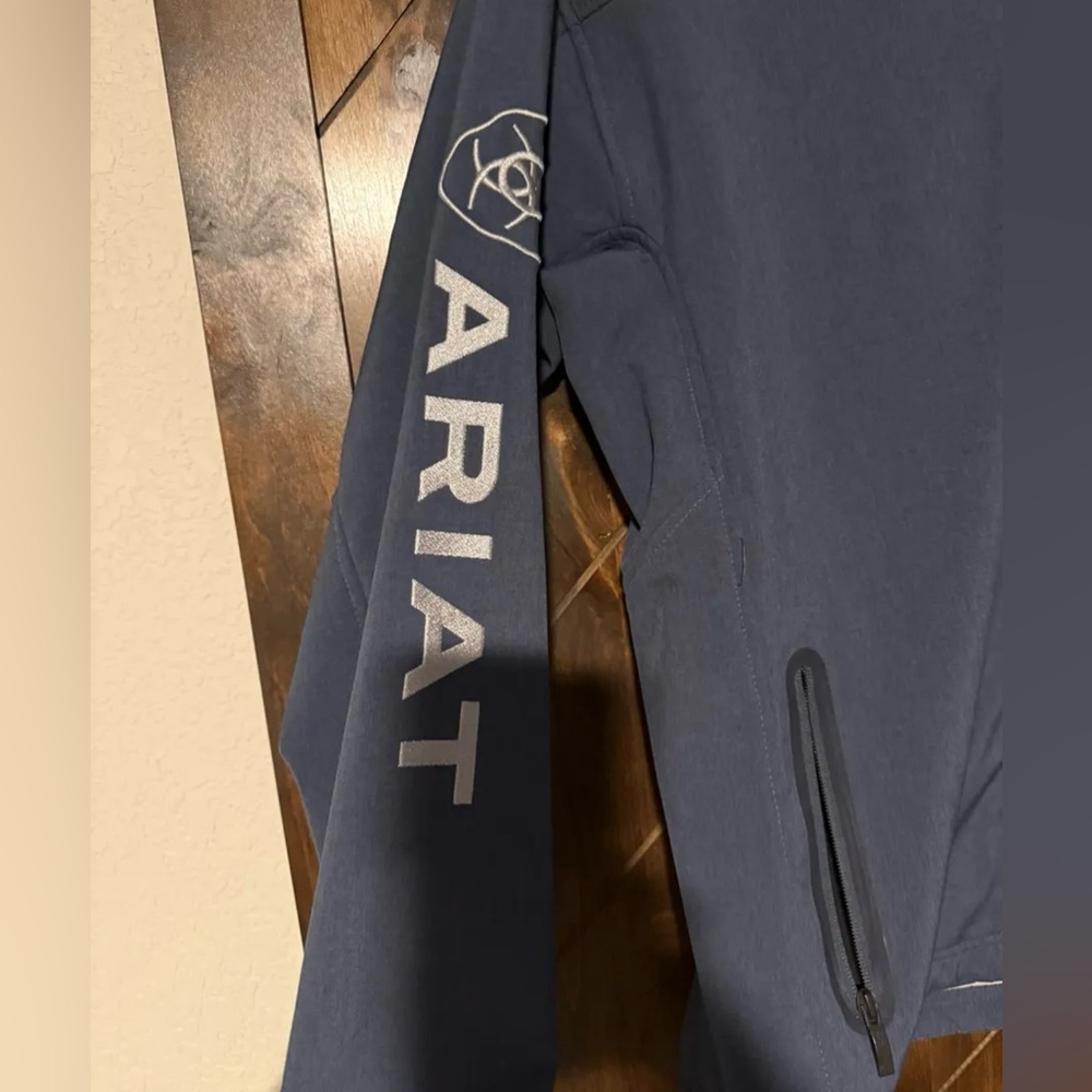 Ariat Men's Blue Softshell Jacket - image 3